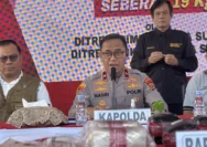 Polda Sulawesi Tengah mengungkap sederet kasus kriminal menonjol sepanjang semester pertama 2026. Pengungkapan tersebut meliputi peredaran narkotika jaringan lintas negara dengan barang bukti 27 kilogram sabu, kasus pembunuhan berencana di Kabupaten Morowali, serta pencurian dengan pemberatan (curat) dan pencurian kendaraan bermotor (curanmor).