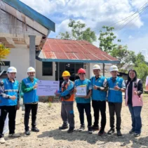 PT PLN (Persero) melalui program PLN Peduli bergerak memulihkan sistem kelistrikan, pasca wilayah Kabupaten Sigi menjadi paling terdampak gempa magnirudo 6,7 Selasa, (16/6).