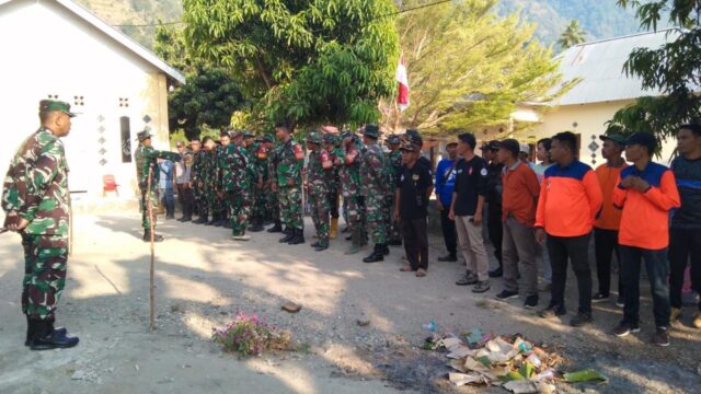 Sehari setelah kebakaran hutan dan lahan (karhutla) terjadi di sejumlah kawasan perbukitan Palu dan Sigi, potensi munculnya kembali titik api masih menjadi perhatian aparat dan tim gabungan.
