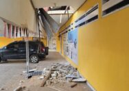 Gempa bumi berkekuatan magnitudo 6,2 mengguncang Kabupaten Parigi Moutong, Sulawesi Tengah, Minggu (16/8/2026) pukul 00.28 Wita. Badan Penanggulangan Bencana Daerah (BPBD) Sulawesi Tengah melaporkan satu warga meninggal dunia dan sejumlah kerusakan bangunan akibat peristiwa tersebut.